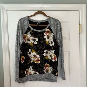 Kut from the kloth size large top